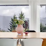 Apartment Uptown I & Fjord Views I Free Parking Tromsø